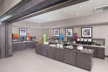 هتل Hampton Inn & Suites Lax El Segundo