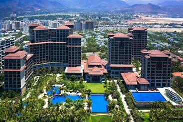 هتل Hnti·narada Sanya Bay Resort