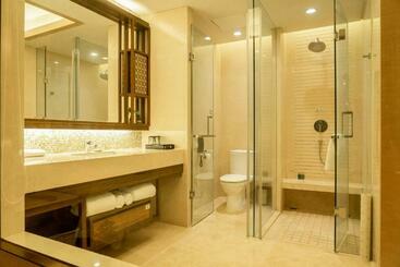 هتل Hnti·narada Sanya Bay Resort