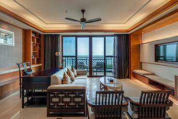 هتل Hnti·narada Sanya Bay Resort