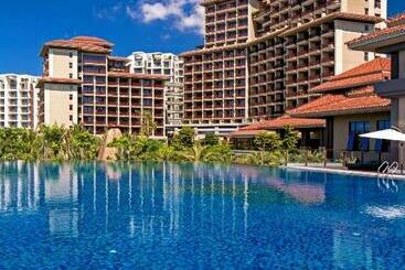 هتل Hnti·narada Sanya Bay Resort
