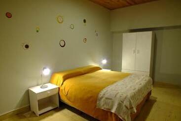 هتل Hostal Amalaya
