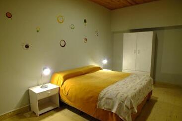 هتل Hostal Amalaya