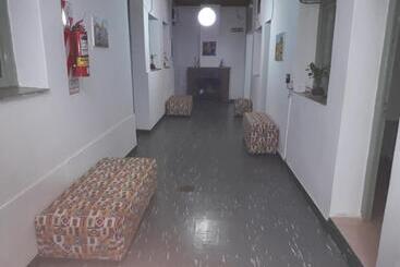 هتل Hostal Amalaya
