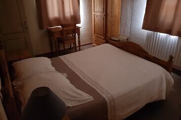 בית מלון כפרי L'ours Blanc