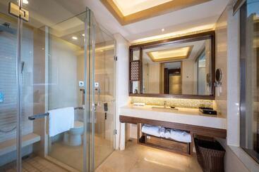 هتل Hnti·narada Sanya Bay Resort