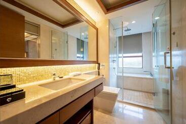 هتل Hnti·narada Sanya Bay Resort