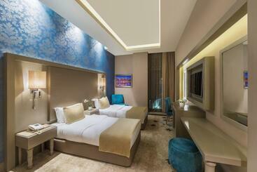 هتل Qafqaz Tufandag Mountain Resort