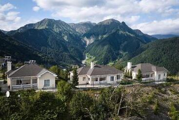هتل Qafqaz Tufandag Mountain Resort