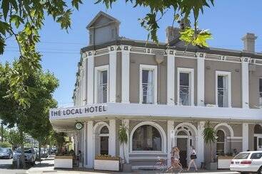 هتل The Local