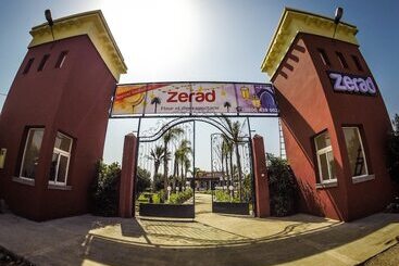 هتل Zerad
