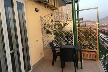پانسیون Top Floor Rentrooms Napoli