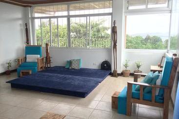 پانسیون Xtravelers Place Palawan