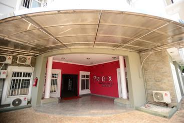 Room In Lodge - Prenox Hotel And Suites