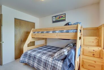 Charming Elko Home W/ Pool Table!