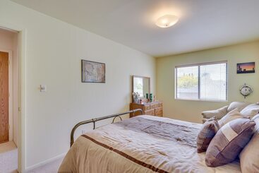 Charming Elko Home W/ Pool Table!