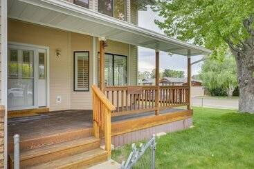 Charming Elko Home W/ Pool Table!
