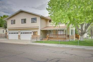 Charming Elko Home W/ Pool Table!