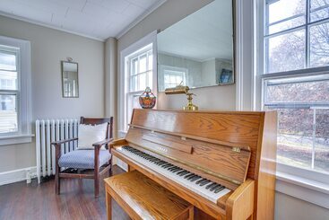 Historic Poughkeepsie Home Near Arlington & Vassar