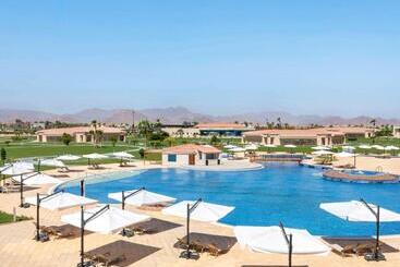 هتل PickalBatros Luxury Suites