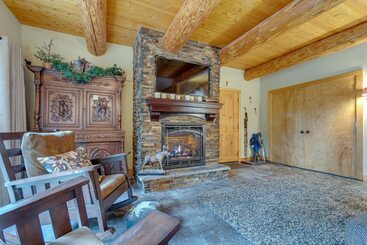 Idaho Springs Home W/ Amazing Mountain Views!