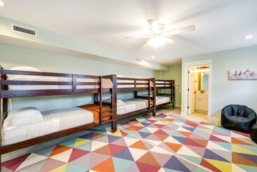 Kill Devil Hills Retreat W/ Gas Grill & Deck!