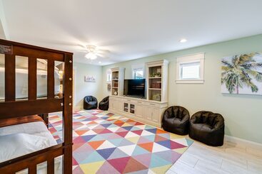 Kill Devil Hills Retreat W/ Gas Grill & Deck!