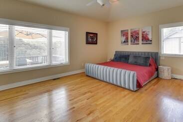 茅舍 Lakefront Bella Vista Home W/ Game Room & Dock!