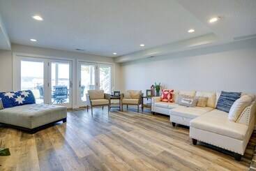 茅舍 Lakefront Syracuse Home W/ Deck & Private Dock!