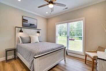 קוטג'' Modern Kentucky Lake Home: Pool & Boat Ramp Access