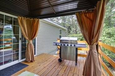 Modern Keystone Home: 4 Mi To Mount Rushmore!