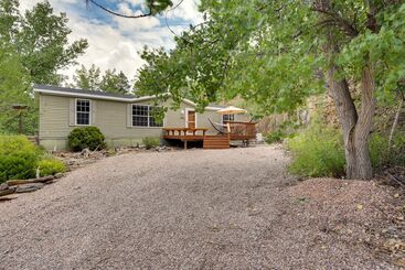 Modern Keystone Home: 4 Mi To Mount Rushmore!