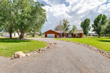Montrose Retreat W/ Stunning Mountain Views!