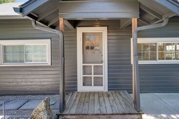 Old Town Carriage House W/ Private Patio