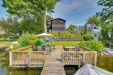 קוטג'' Pet Friendly Queensbury Home W/ Screened Porch