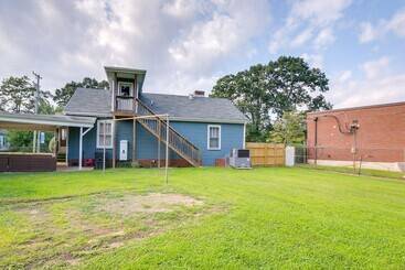 Pet Friendly Travelers Rest Home W/ Covered Patio