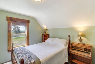 Remodeled Kalispell Farmhouse W/ Mountain Views