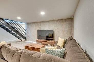 Riverfront Appleton Home With Pool & Boat Dock!