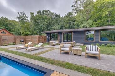 Riverfront Appleton Home With Pool & Boat Dock!
