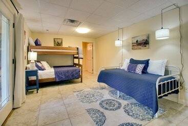 بيت ريفى Spacious Home Near Norfork Lake W/ Wraparound Deck