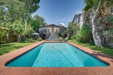Texas Escape W/ Private Pool, Grill & Balconies!
