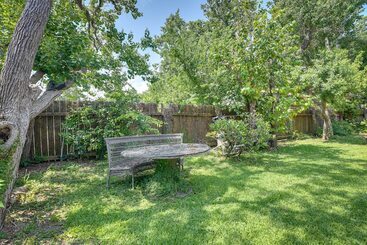 Texas Escape W/ Private Pool, Grill & Balconies!