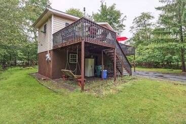 Tobyhanna Home W/ Fire Pits   9 Mi To Kalahari!