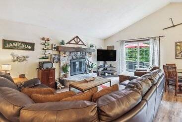Tobyhanna Home W/ Fire Pits 9 Mi To Kalahari!