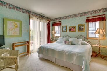 بيت ريفى Bayfront Avalon Home W/ Boat Slip & Private Pool!