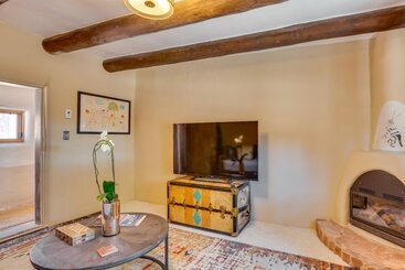 Beautiful Historic Adobe Home ~ 3 Mi To Taos Plaza