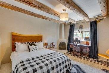 Beautiful Historic Adobe Home ~ 3 Mi To Taos Plaza