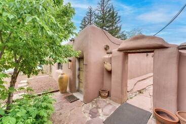 Beautiful Historic Adobe Home ~ 3 Mi To Taos Plaza