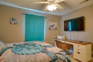 Cape Coral Vacation Home W/ Lanai & Private Pool!