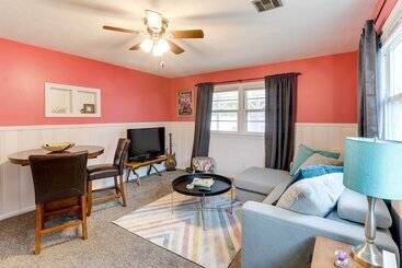 Charming Wichita Home 2 Mi To Downtown!